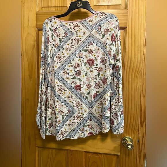 143 story by line up size M pink and printed wide sleeve flowy blouse - Picture 2 of 6